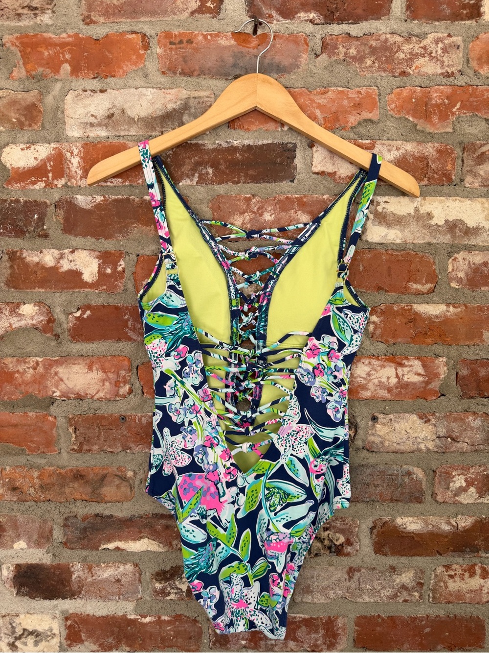 Lilly Pulitzer Isle Lattice One Piece Swimsuit Sway This Way Sz 2 - Picture 3 of 5